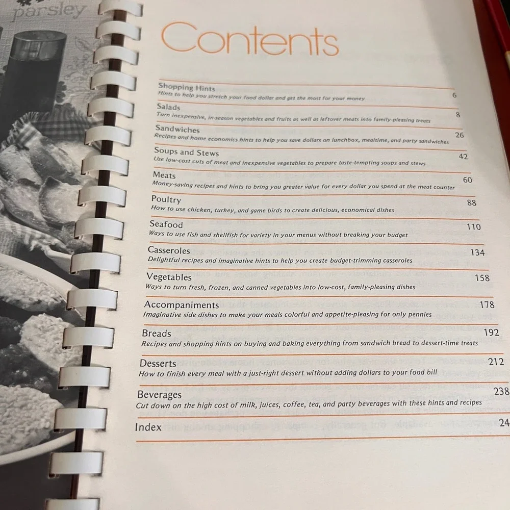 Vintage 1971‎ Money-Saving Cookbook Favorite Recipes Home Economics Teachers 900